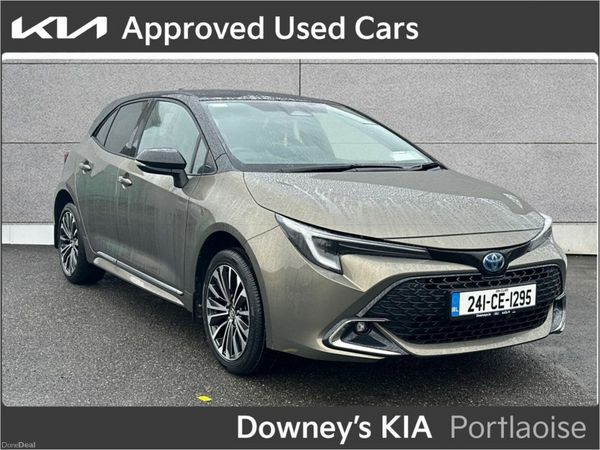 Toyota Corolla Hatchback, Petrol Hybrid, 2024, Green