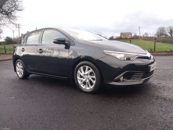 Toyota Auris Hatchback, Diesel, 2016, Grey