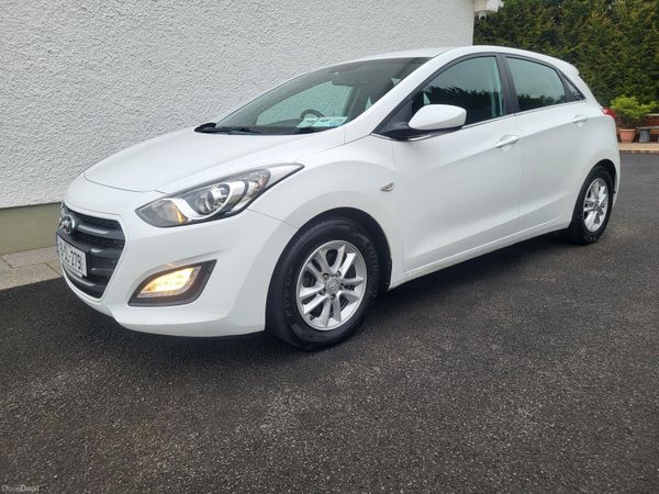 Hyundai i30 Hatchback, Diesel, 2015, White