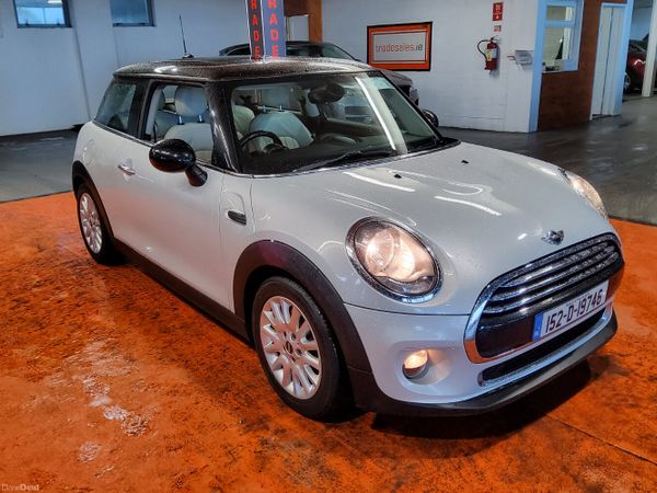 Mini Cooper Hatchback, Petrol, 2015, Silver