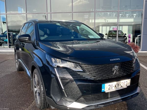 Peugeot 5008 MPV, Diesel, 2021, Black