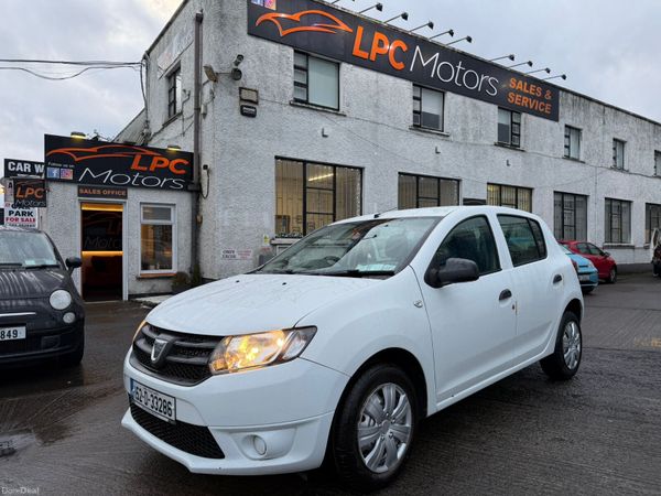 Dacia Sandero Hatchback, Petrol, 2015, White