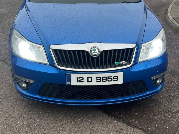 Skoda Octavia Saloon, Diesel, 2012, Blue