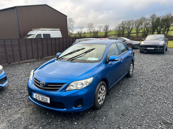 Toyota Corolla Saloon, Diesel, 2012, Blue