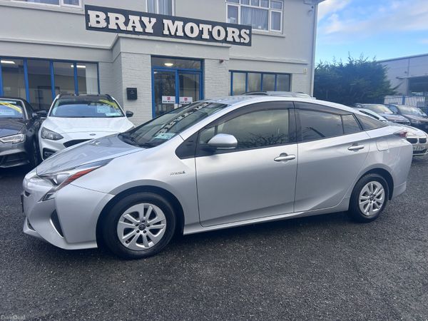 Toyota Prius Hatchback, Petrol Hybrid, 2016, Silver