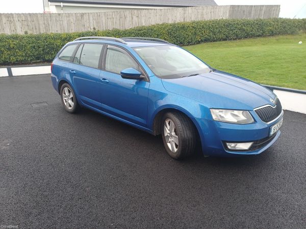 Skoda Octavia Estate, Diesel, 2015, Blue