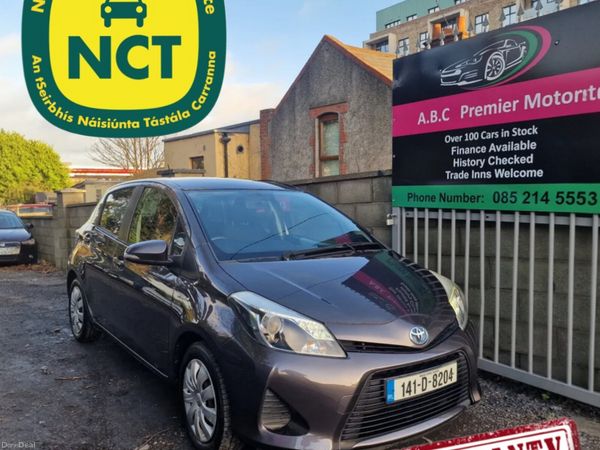 Toyota Yaris Hatchback, Petrol Hybrid, 2014, Grey