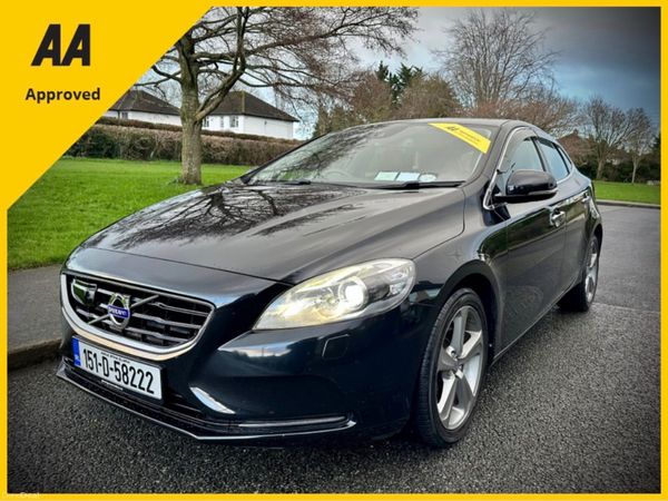 Volvo V40 Hatchback, Petrol, 2015, Black