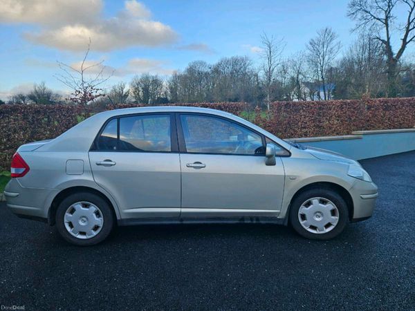 Nissan Tiida Saloon, Petrol, 2008, Silver