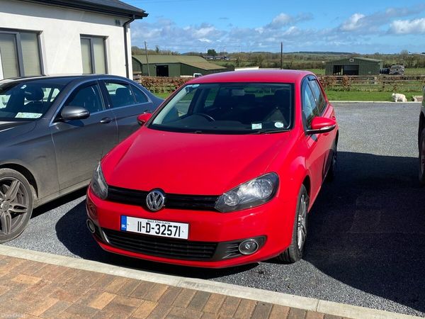 Volkswagen Golf Hatchback, Diesel, 2011, Red