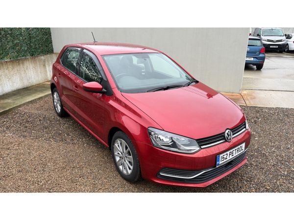 Volkswagen Polo Hatchback, Petrol, 2015, Red