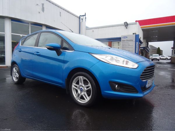 Ford Fiesta Hatchback, Petrol, 2015, Blue