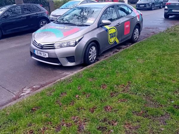 Toyota Corolla Saloon, Diesel, 2016, Grey