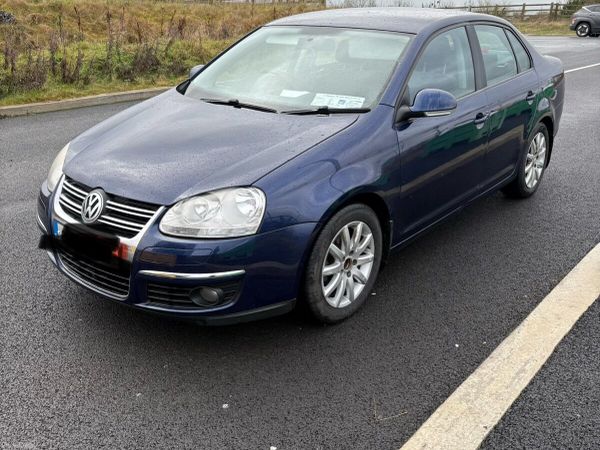 Volkswagen Jetta Saloon, Petrol, 2008, Blue