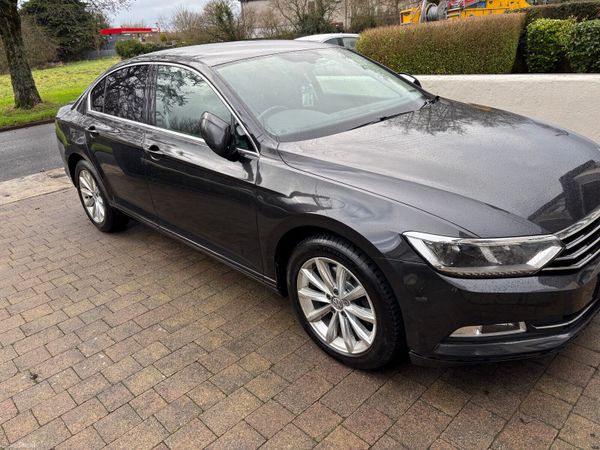 Volkswagen Passat Saloon, Diesel, 2018, Grey