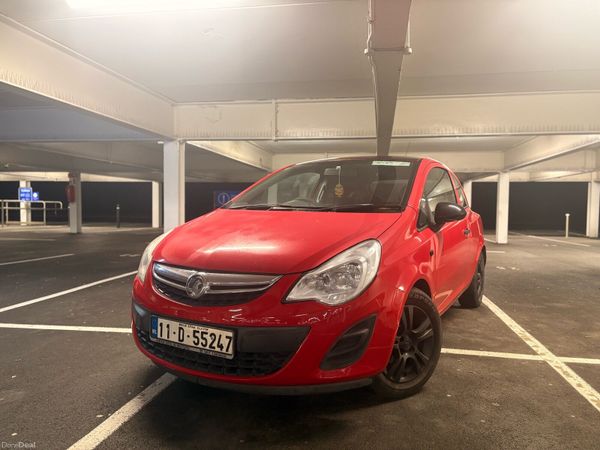 Vauxhall Corsa Hatchback, Petrol, 2011, Red