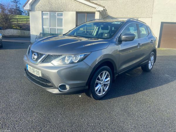 Nissan Qashqai SUV, Diesel, 2017, Grey