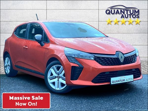 Renault Clio Hatchback, Petrol, 2025, Orange