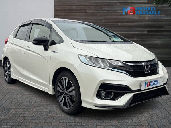 Honda Fit Hatchback, Petrol Hybrid, 2017, White