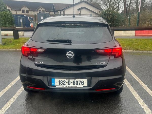 Opel Astra Hatchback, Petrol, 2018, Black