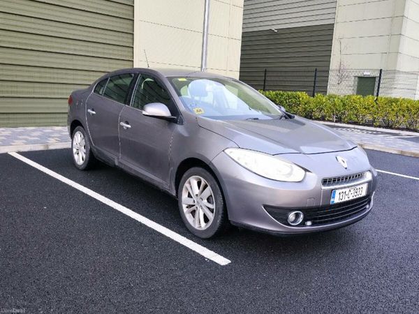 Renault Fluence Saloon, Diesel, 2013, Grey