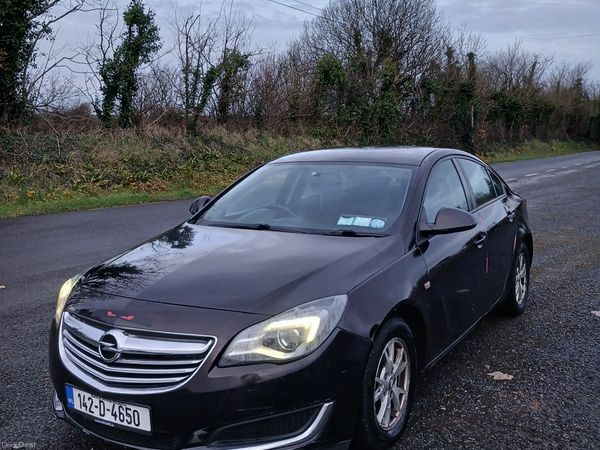 Opel Insignia Hatchback, Diesel, 2014, Brown