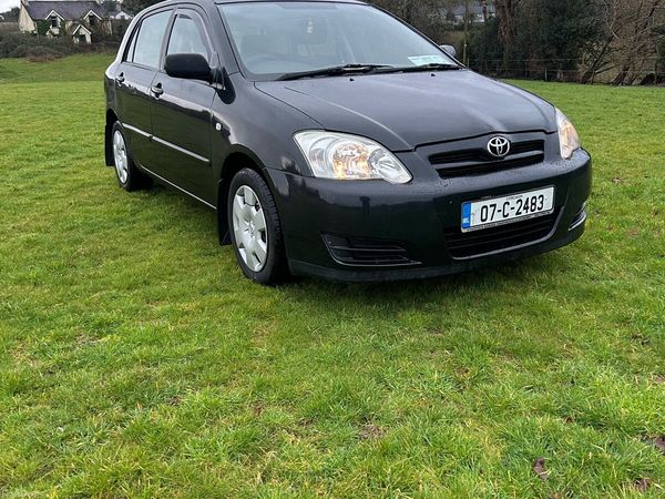 Toyota Corolla Hatchback, Petrol, 2007, Black