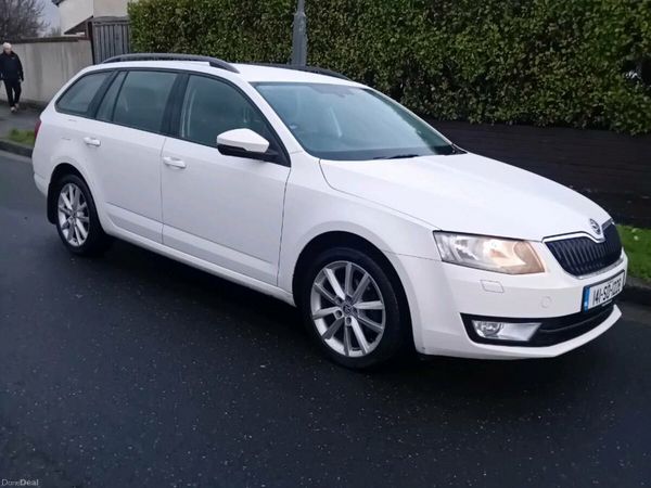 Skoda Octavia Estate, Diesel, 2014, White