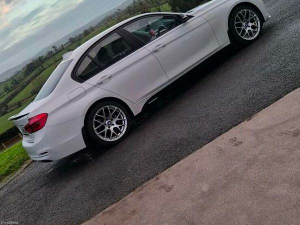 BMW 3-Series Saloon, Diesel, 2017, White