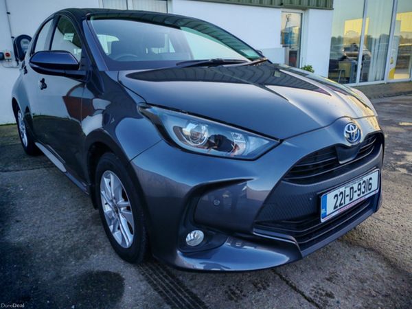 Toyota Yaris Hatchback, Petrol Hybrid, 2022, Grey