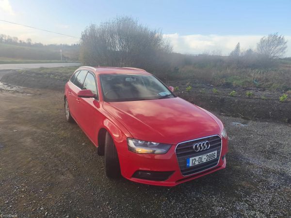 Audi A4 Estate, Diesel, 2012, Red
