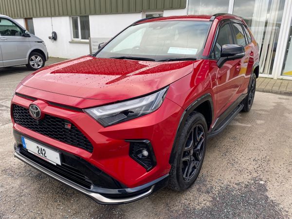 Toyota RAV4 SUV, Petrol Hybrid, 2024, Red