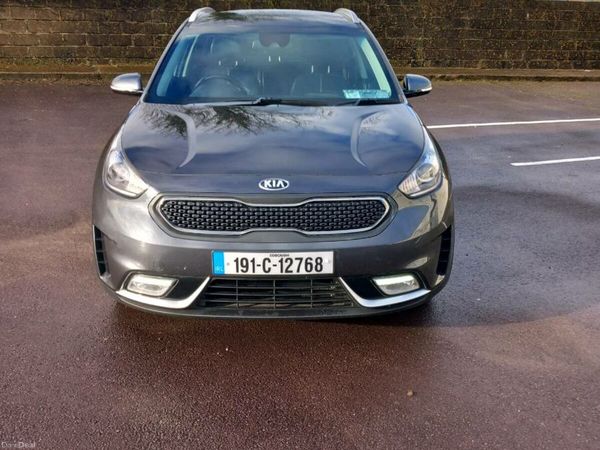 Kia Niro SUV, Petrol Hybrid, 2019, Grey