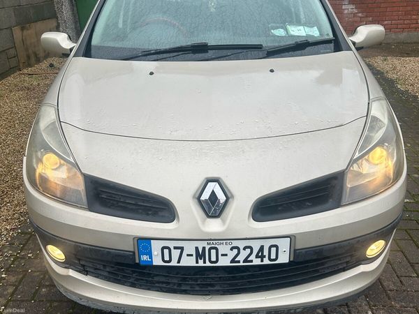 Renault Clio Hatchback, Petrol, 2007, Yellow