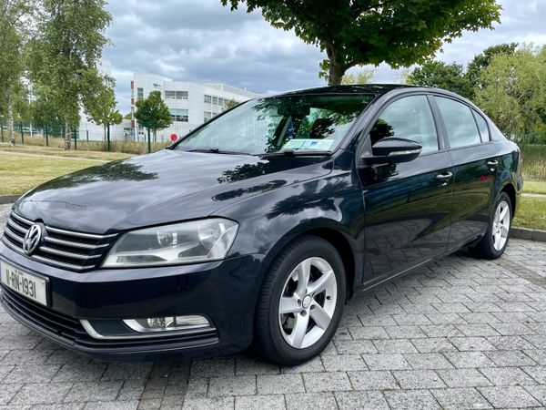 Volkswagen Passat Saloon, Diesel, 2011, Black