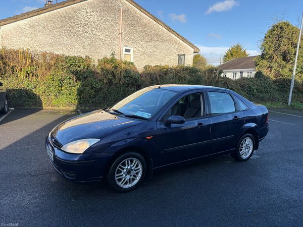 Ford Focus Saloon, Petrol, 2002, Blue