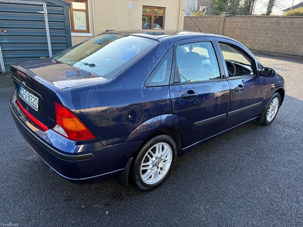 Ford Focus Saloon, Petrol, 2002, Blue