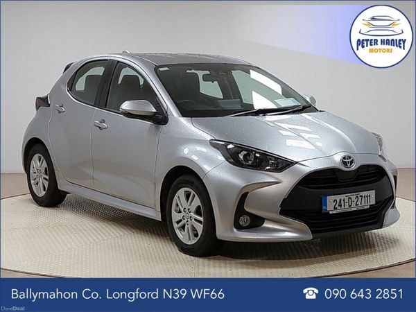Toyota Yaris Hatchback, Petrol Hybrid, 2024, Grey