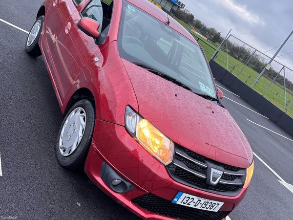 Dacia Sandero Hatchback, Diesel, 2013, Red