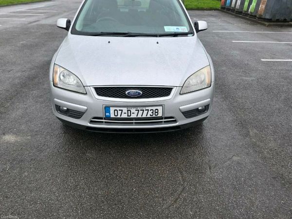 Ford Focus Hatchback, Petrol, 2007, Silver