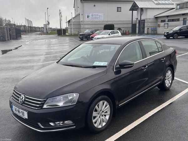 Volkswagen Passat Saloon, Diesel, 2014, Black