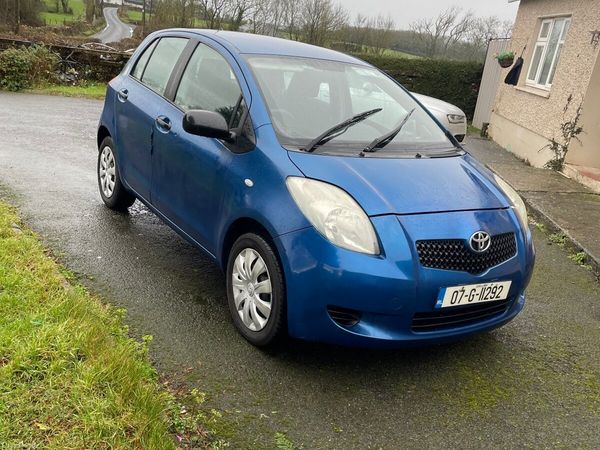 Toyota Yaris Hatchback, Petrol, 2007, Blue