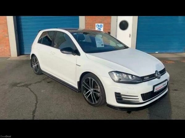 Volkswagen Golf Hatchback, Diesel, 2017, White