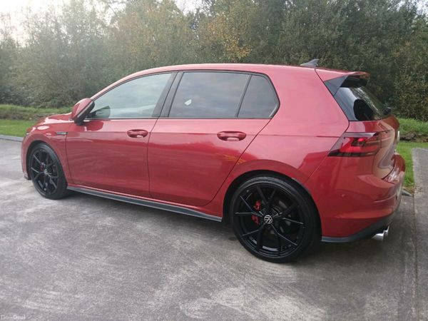 Volkswagen Golf Estate, Diesel, 2022, Red