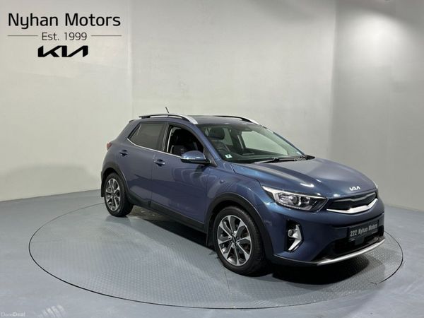 Kia Stonic MPV, Petrol Hybrid, 2022, Blue