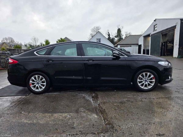 Ford Mondeo Hatchback, Diesel, 2015, Black
