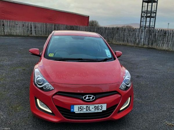 Hyundai i30 Hatchback, Diesel, 2015, Red