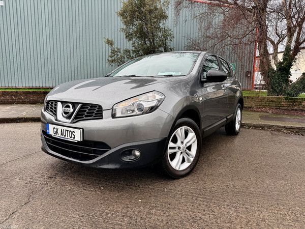 Nissan Qashqai Hatchback, Diesel, 2012, Grey