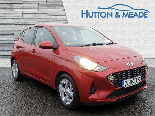 Hyundai i10 Hatchback, Petrol, 2022, Red
