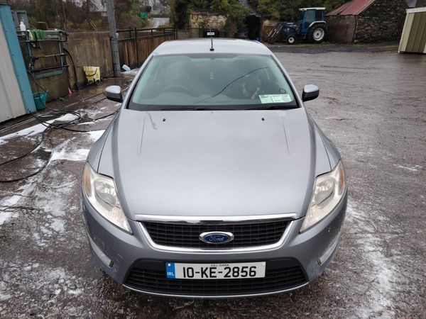 Ford Mondeo Saloon, Diesel, 2010, Silver
